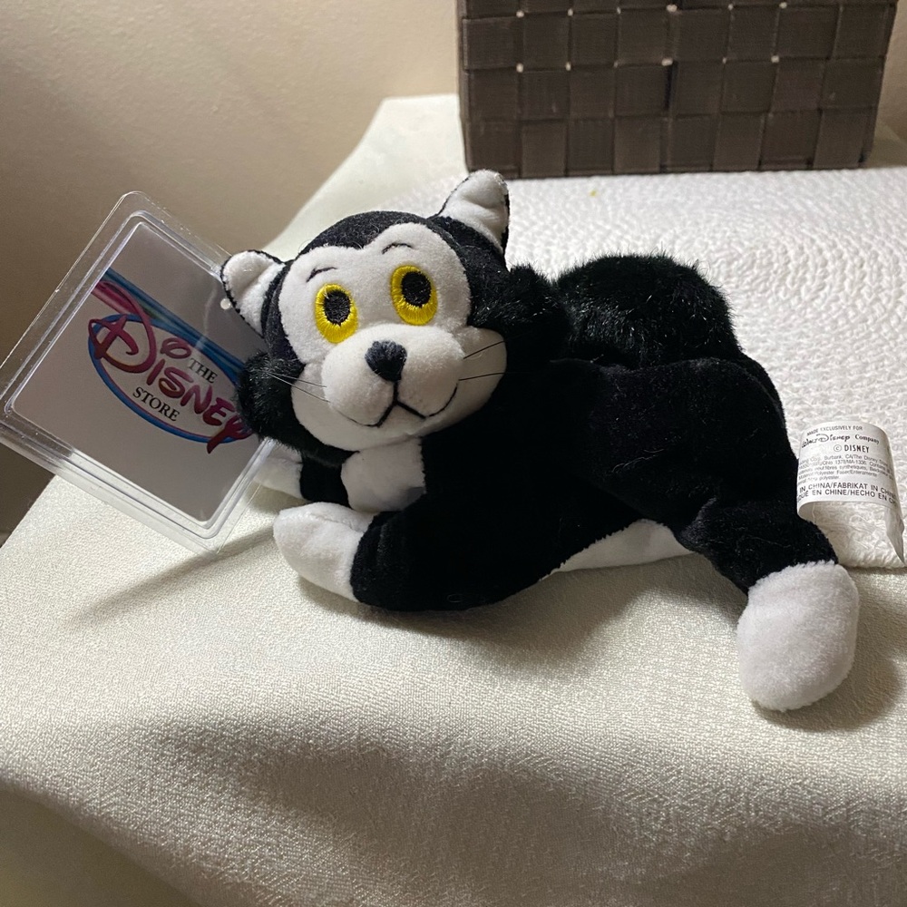 Figaro Pinocchio black cat plush beanie stuffed, Disney Yellow Eyes NEW vintage